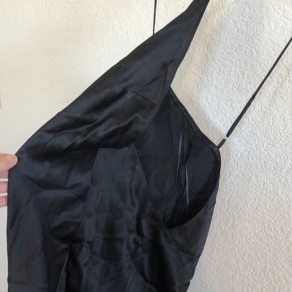 AMANDA UPRICHARD Claudia Mini Dress In Black silk - Picture 9 of 13